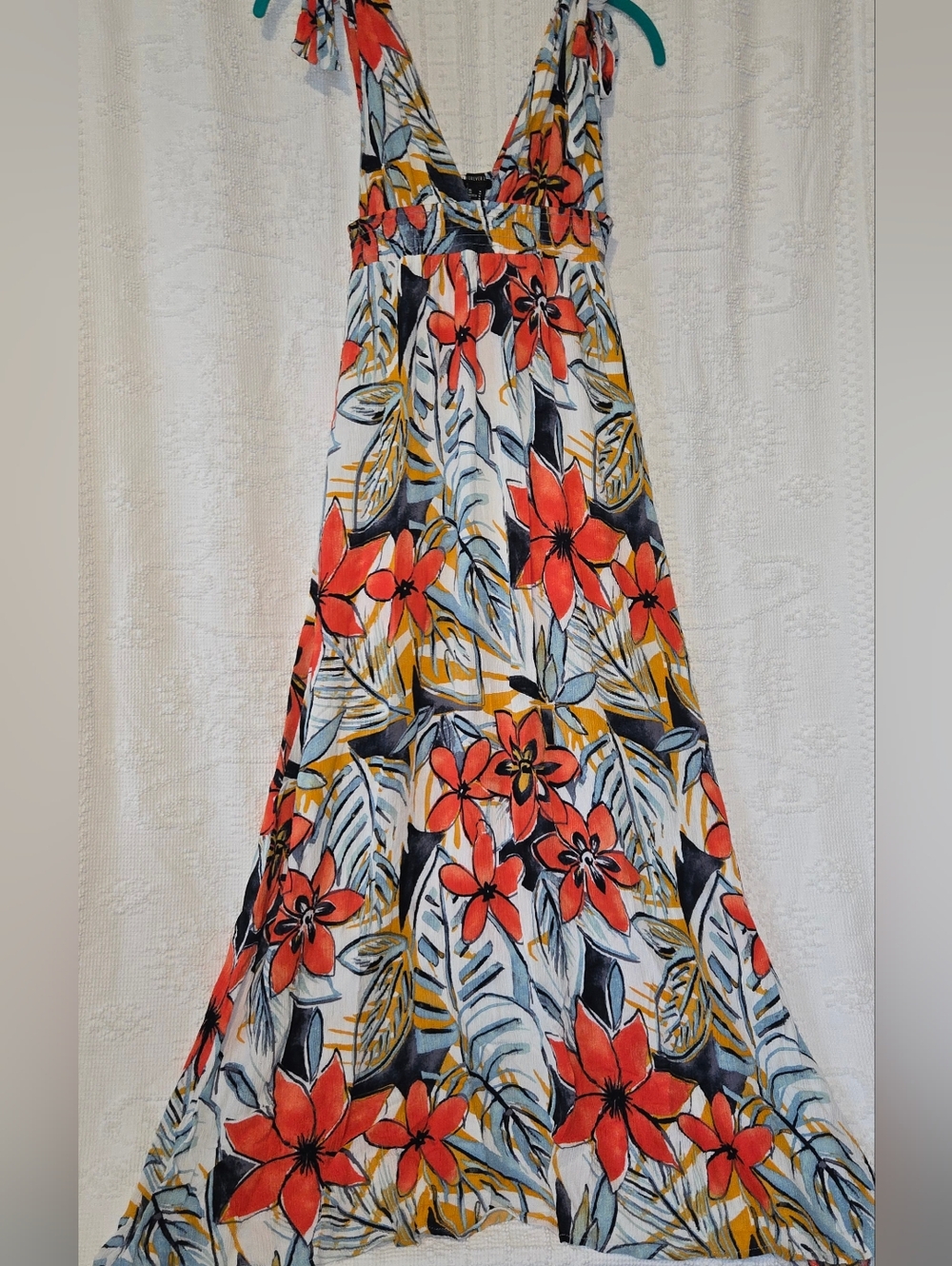 Forever 21 Floral Maxi Dress Medium Deep Plunge Neckline Tie Strap Elastic Waist